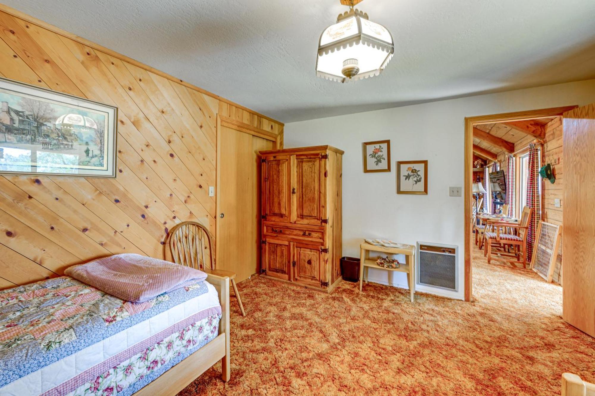 Cozy Family-Friendly Badger Retreat With Fireplace! 외부 사진